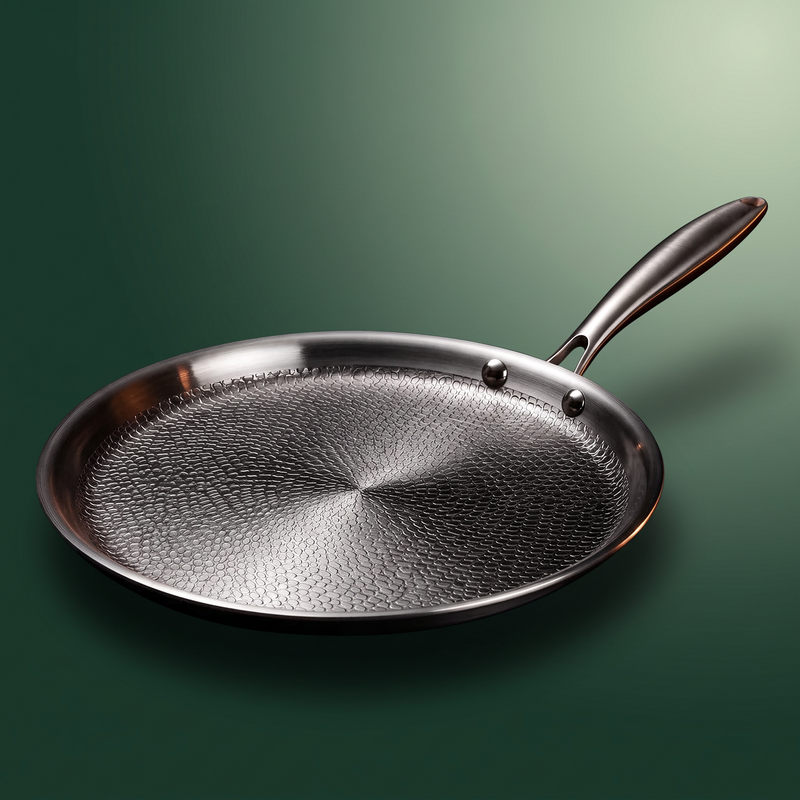 Hand-Hammered Titanium Crêpe Pan 11"